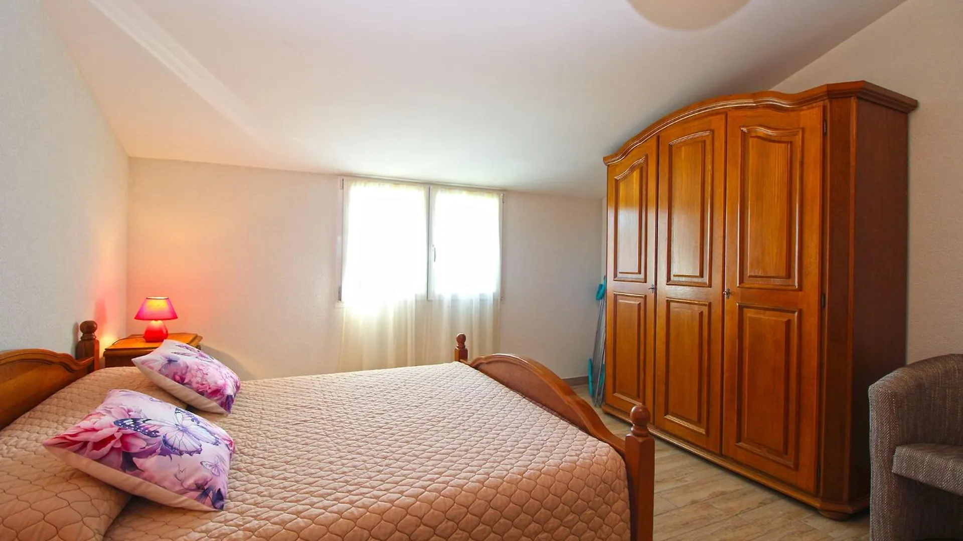 Apartment Oliva 2211 普拉
